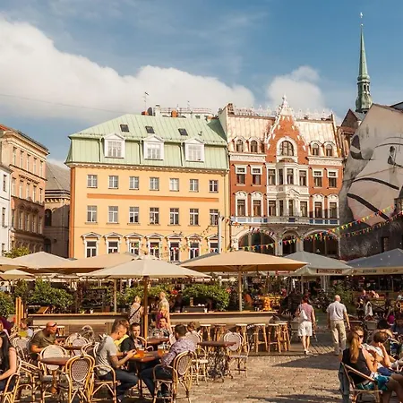 New & Modern Old Lejlighed